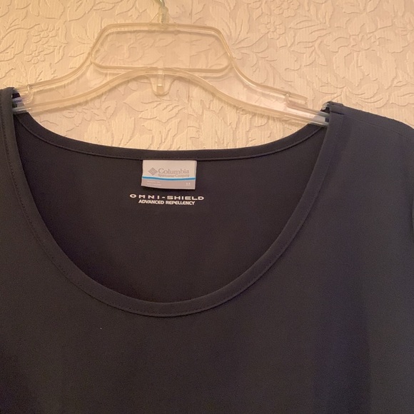 Columbia summer dress, mint condition, side zipper pockets - Picture 3 of 5